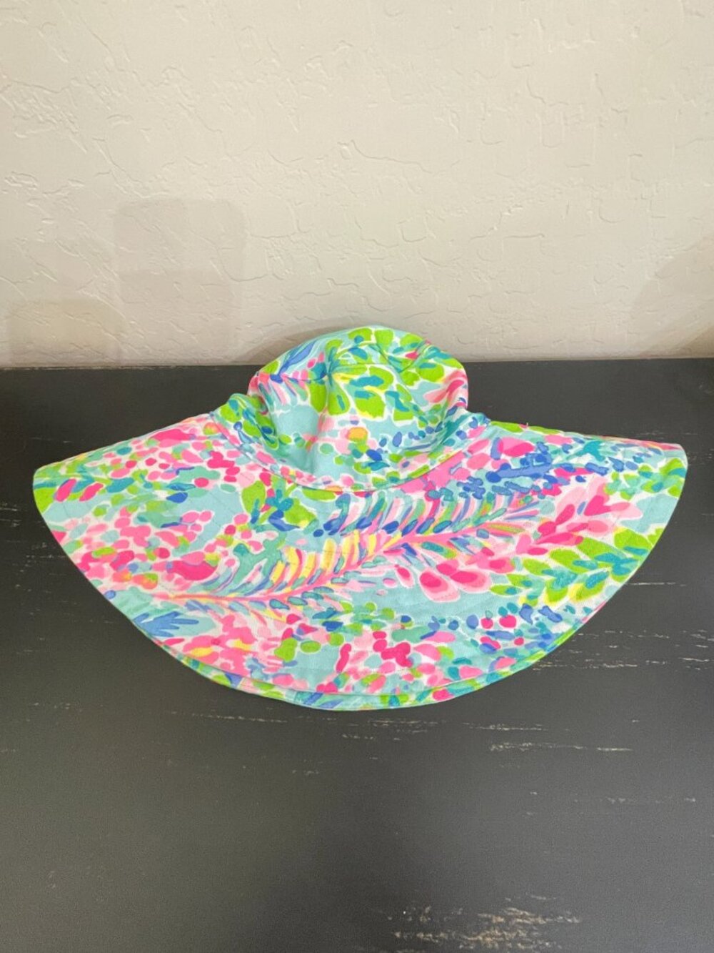 New Lilly Pulitzer Hat Catch The Wave Multi Beach Sun - Picture 5 of 8